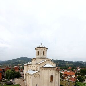 Поглед на ариљску цркву са источне стране