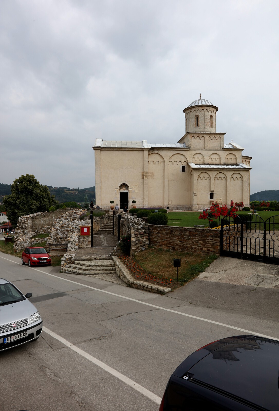 Approach and the south side of the Arilje church