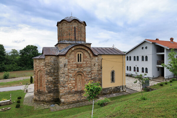 Северна страна цркве