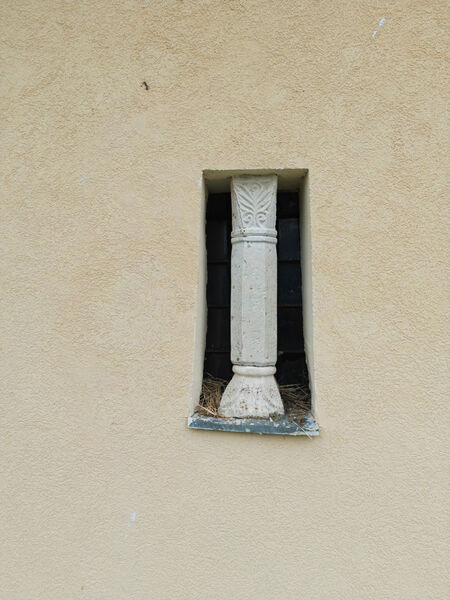 Biphora of the western facade of the narthex