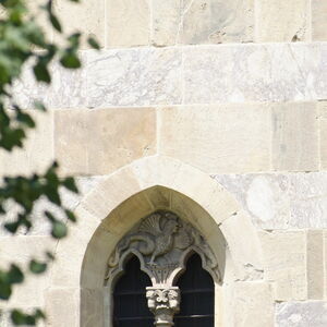 Прозор на цркви 10