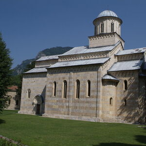 Decani 10