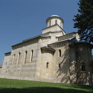 Decani 12