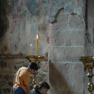 Nina and Stefan light the candles 1