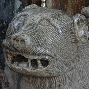 Lion at the nave portal 10