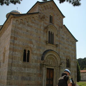 KFOR Police visiting the monastery 1