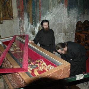 Honoring the holy relics of Stefan of Decani 4