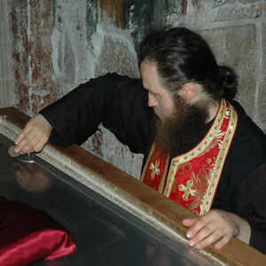 Honoring the holy relics of Stefan of Decani 15