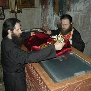 Honoring the holy relics of Stefan of Decani 18