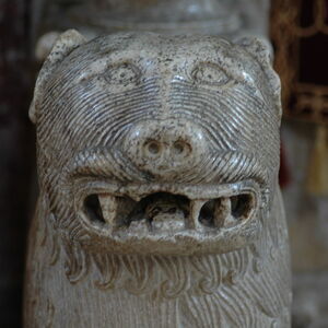 Lion at the nave portal 4