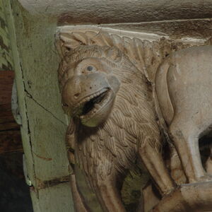 Lions at the narthex column capital 4