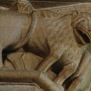 Lions at the narthex column capital 5