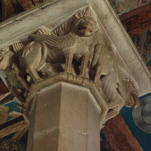 Griffins at the narthex column capital 5