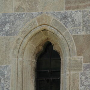 Прозор на цркви 19
