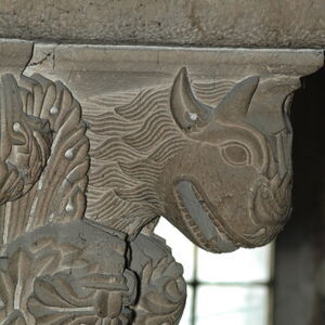 Nave column capital 12