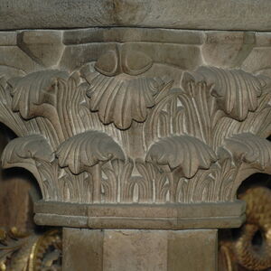 Nave column capital 13