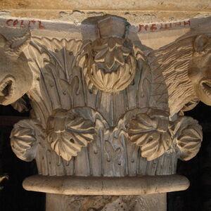 Nave column capital 16