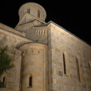 Decani at night 1