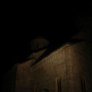 Decani at night 7