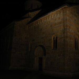 Decani at night 10