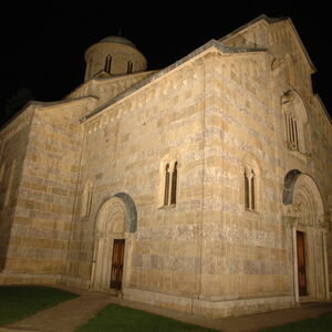 Decani at night 18