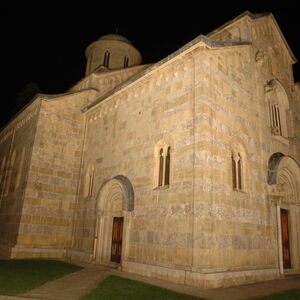 Decani at night 20