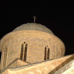 Decani at night 22