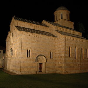 Decani at night 41