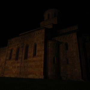 Decani at night 62