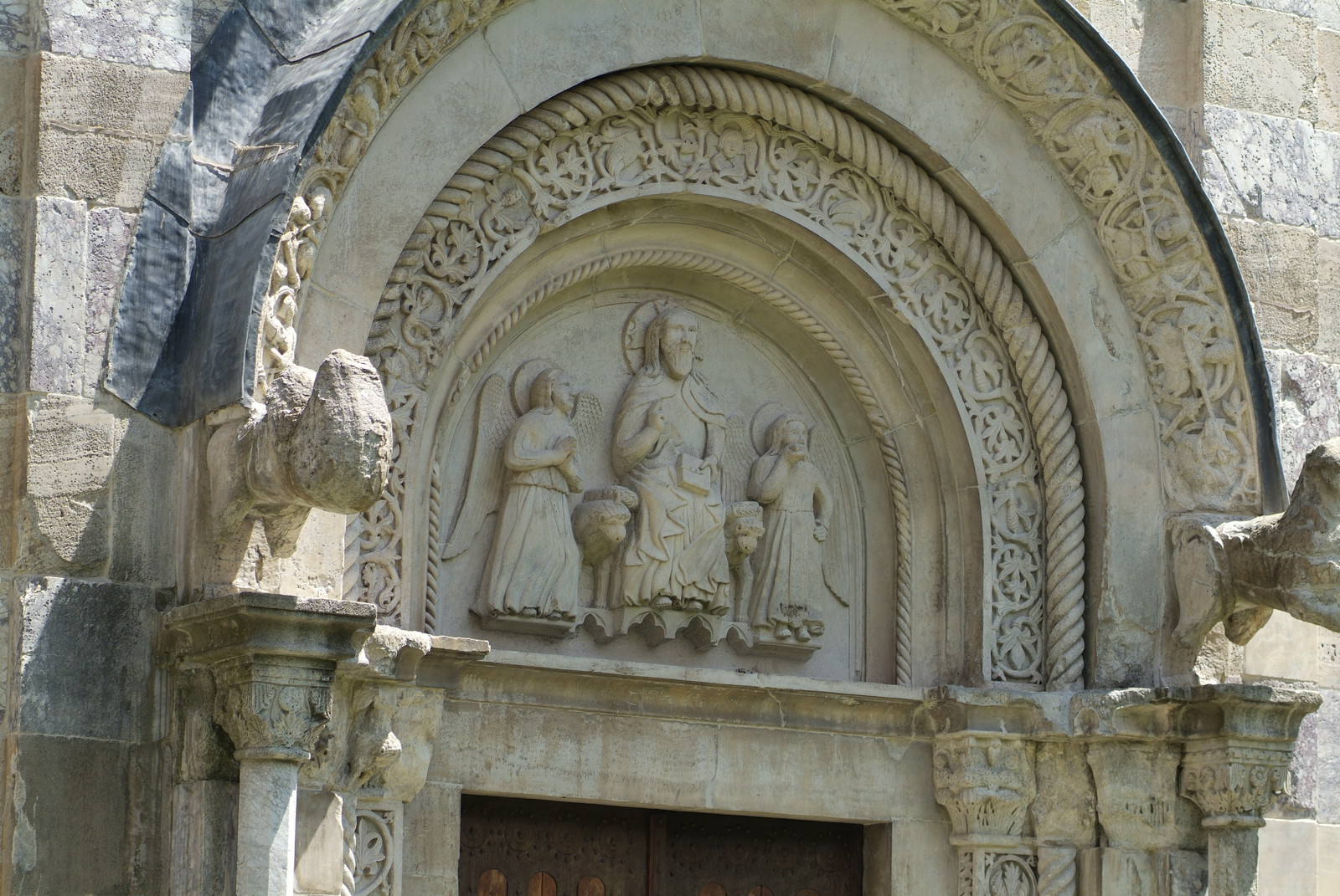 Relief above the western portal: Christ with Angels 1