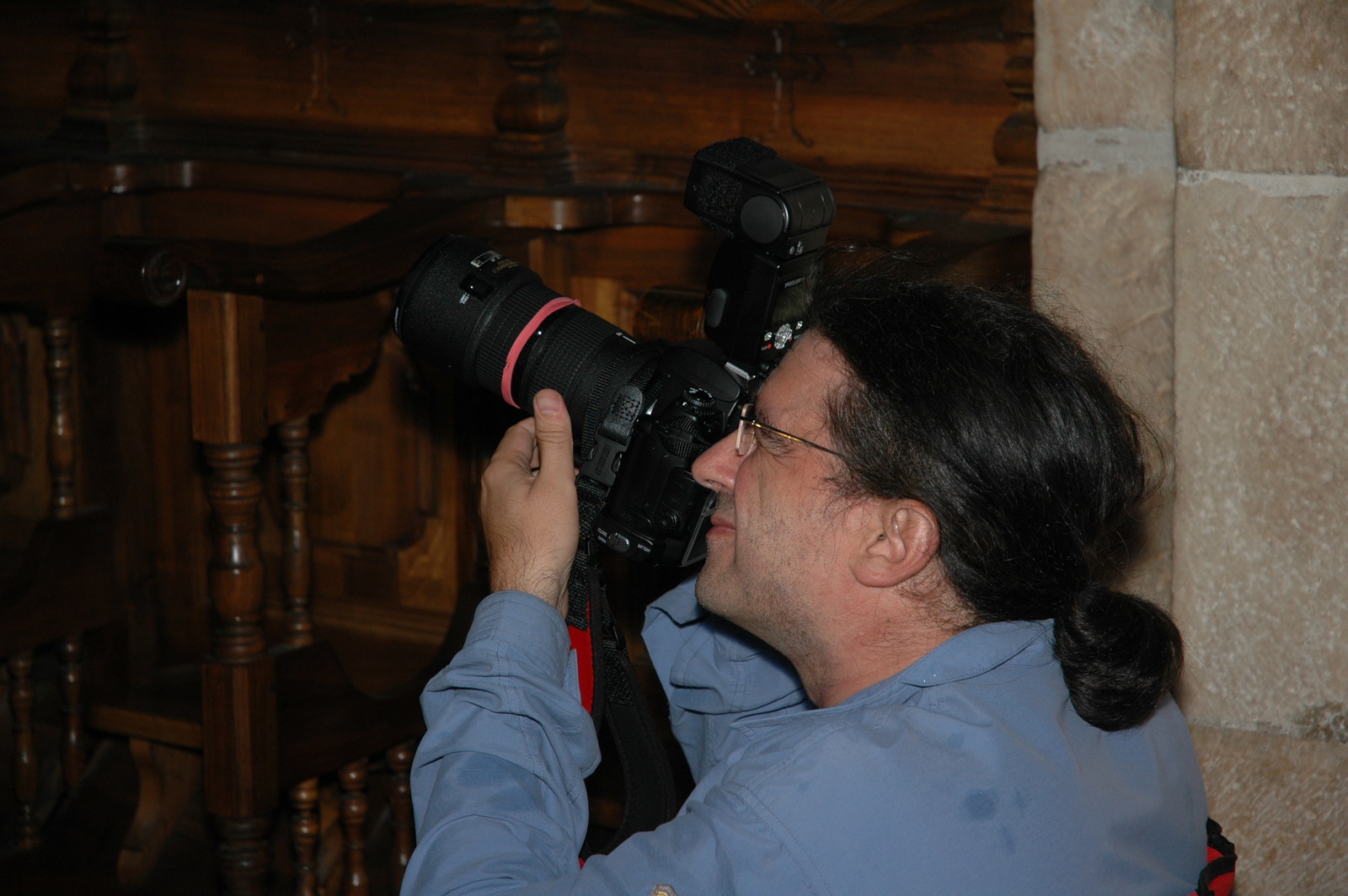 Nenad tries the flash on the camera 2