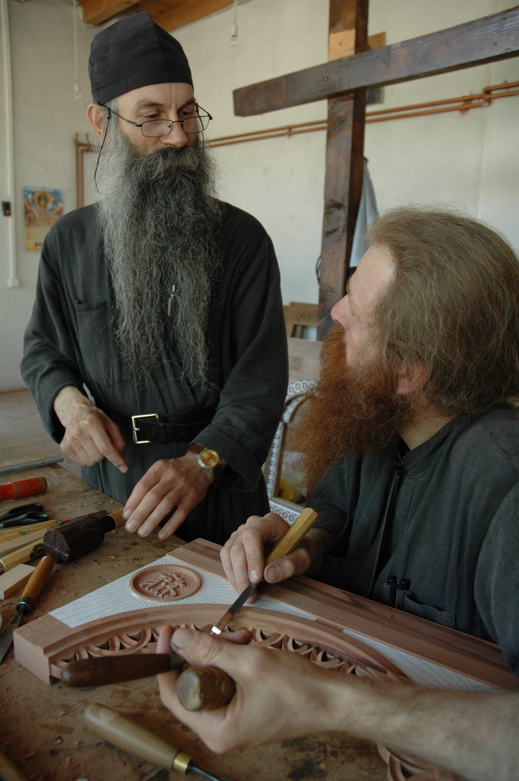 Father Avakum teaching Father Dimitrije wood carving 6