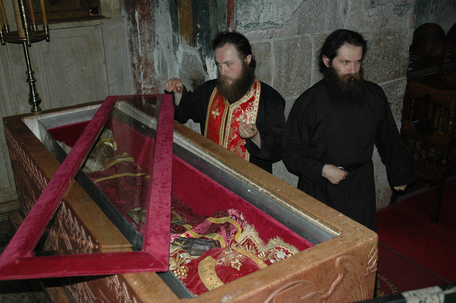 Honoring the holy relics of Stefan of Decani 6