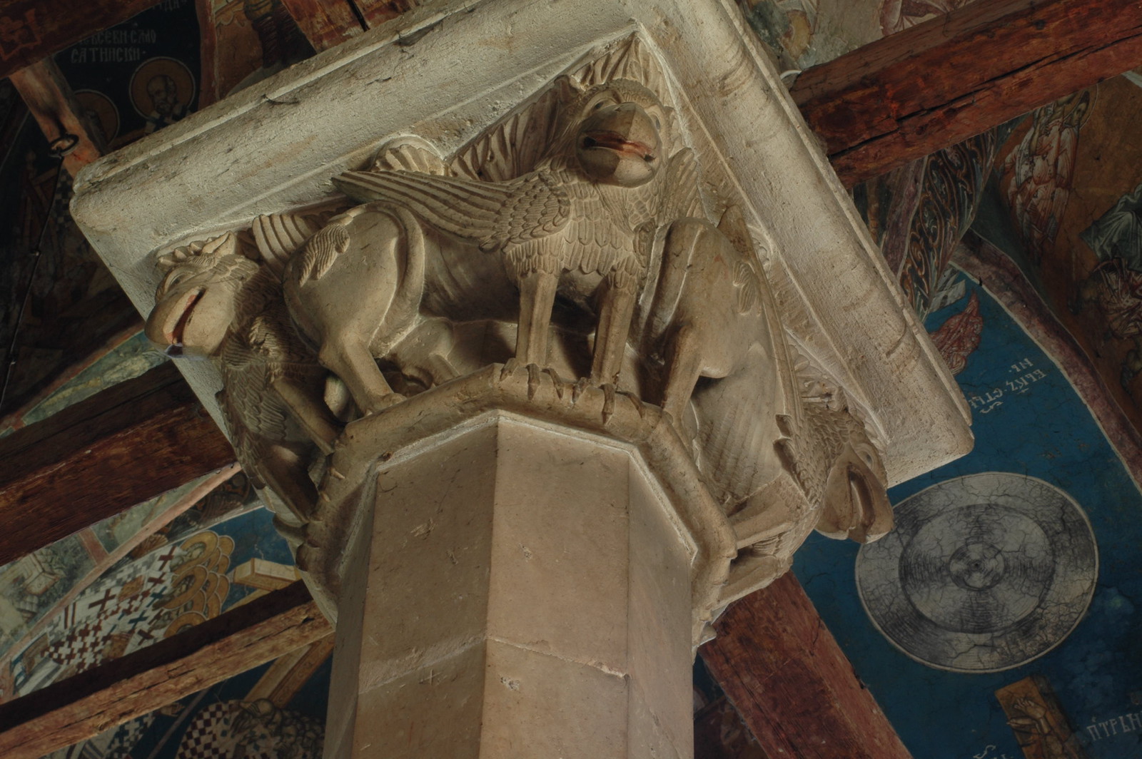 Griffins at the narthex column capital 5