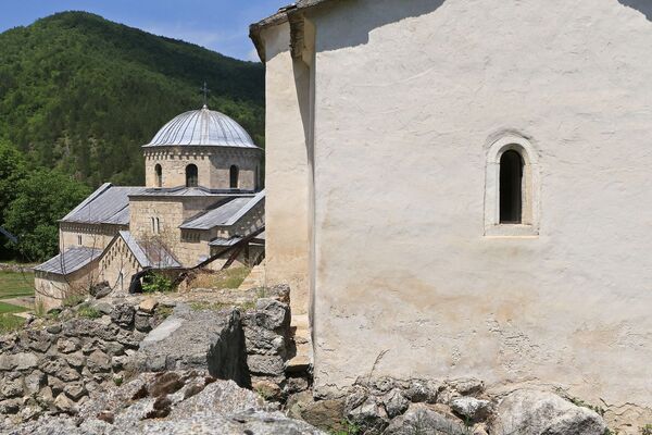 Католикон и црква Св. Николе