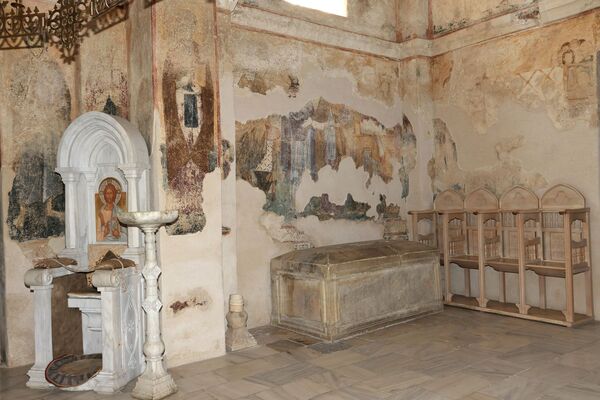 Founders' composition and sarcophagus of Serbian Queen Jelena