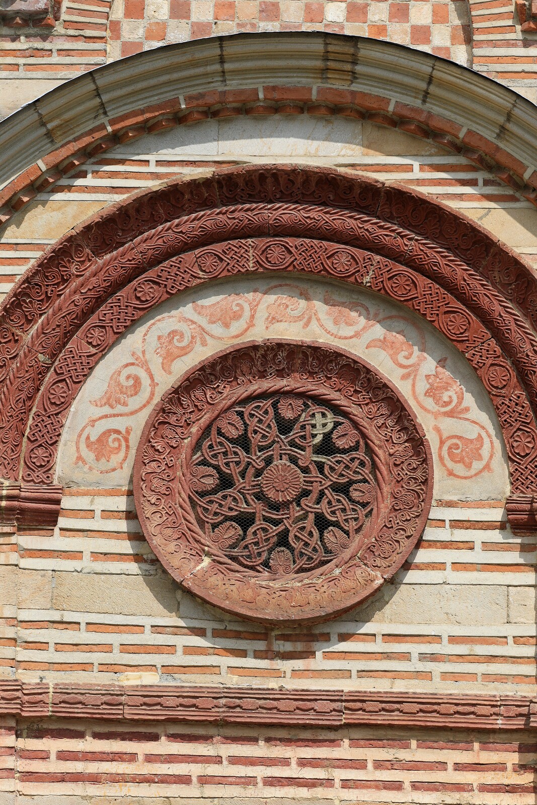 Archivolt and Rosette on the South Wall of the Narthex