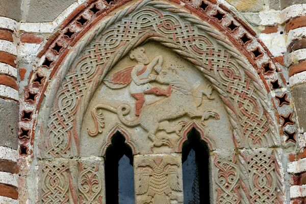 Bifora of the Altar Apse with a Representation of the Fight of Samson with the Lion (?), detail