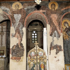 The masonry sanctuary screen, view from the nave