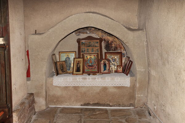 Arcosolium in the southwestern part of the nave