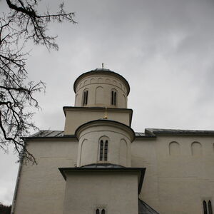 View to exonarthex and southern chapel