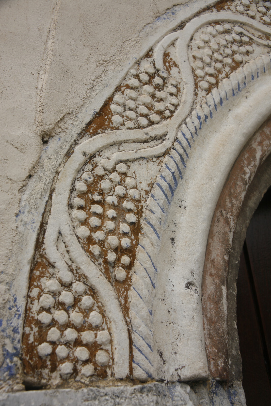 The archway part of the portal of the narthex, detail