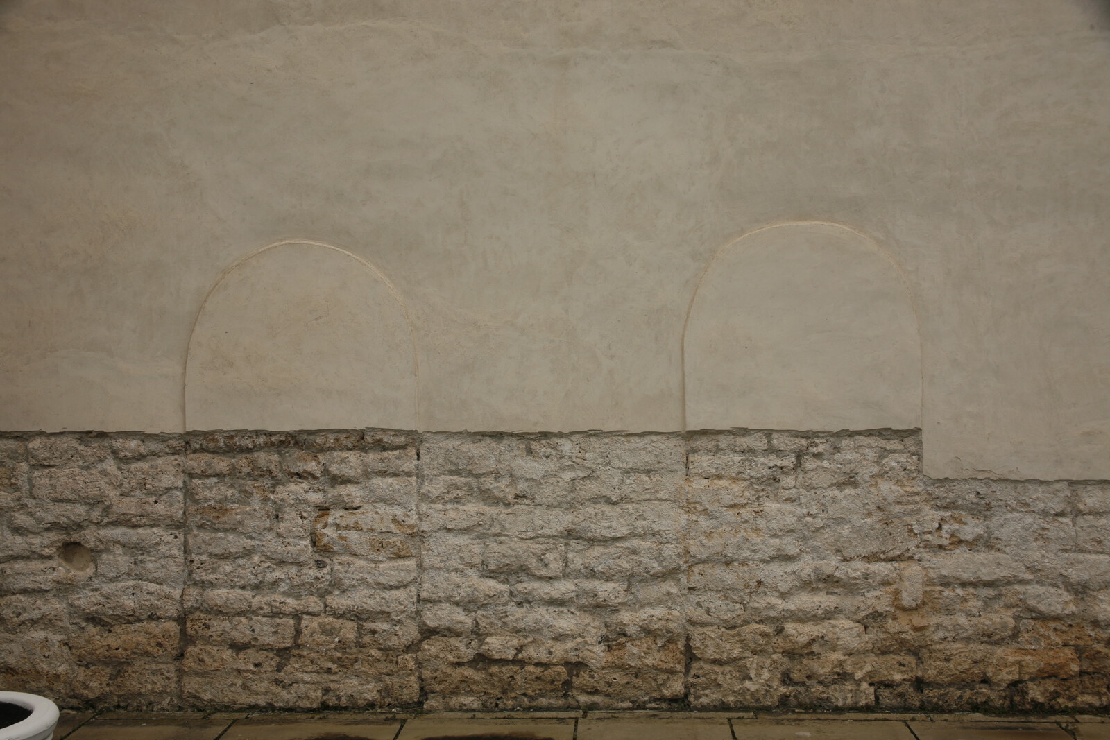 Walled up openings of the original exonarthex