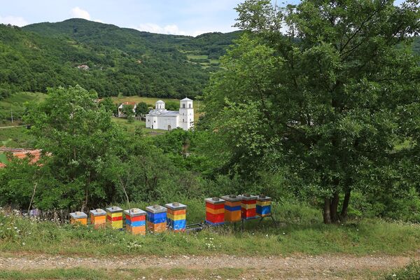 Црква са северозапада