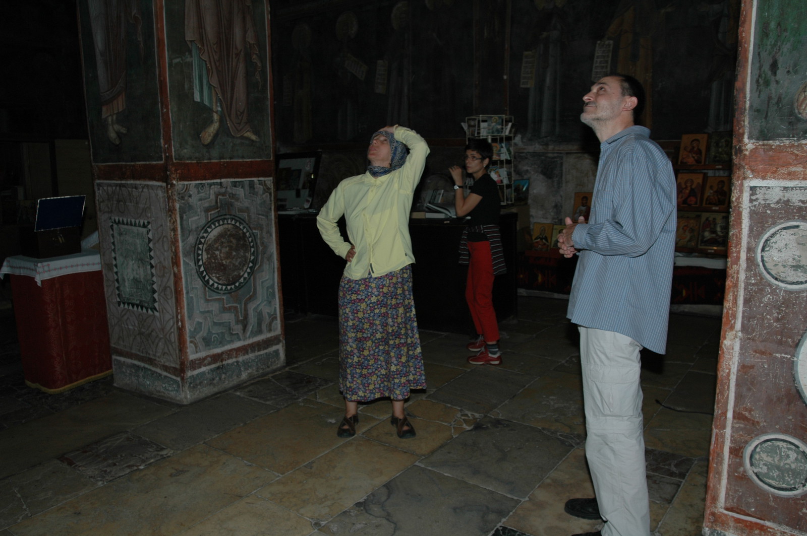 Jelena, Goca and Zoran take a look at frescoes in the Narthex