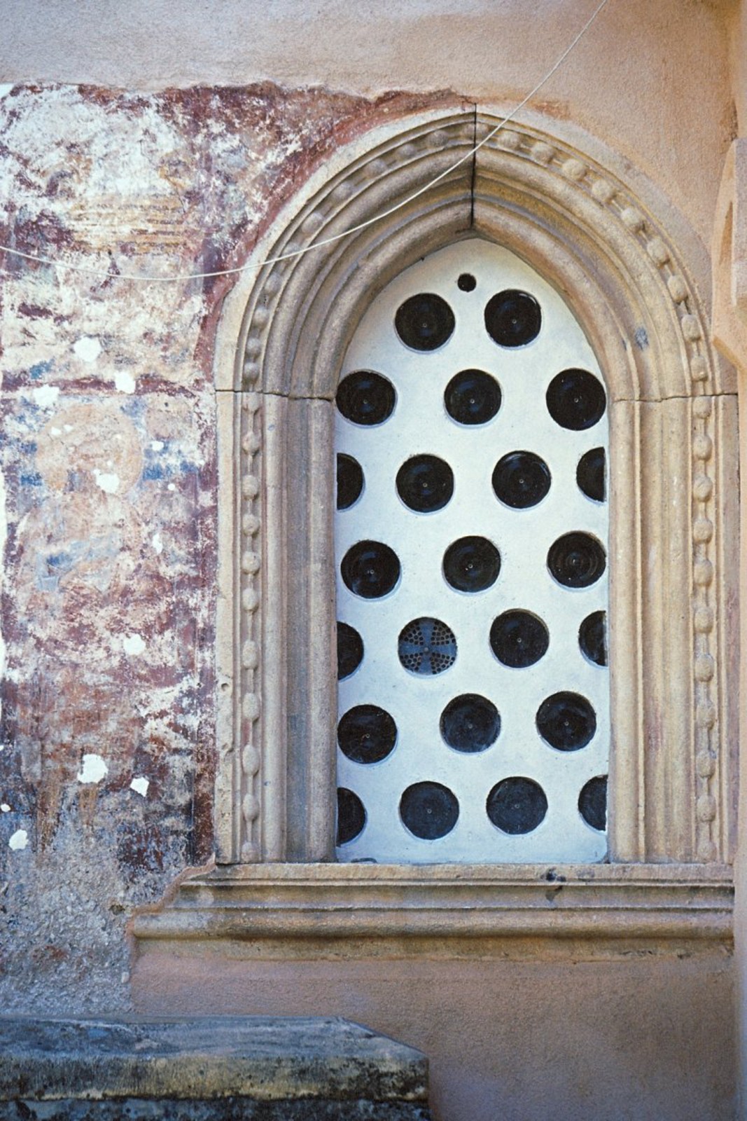 Window of the Southern Arm of the Cross, 1st zone