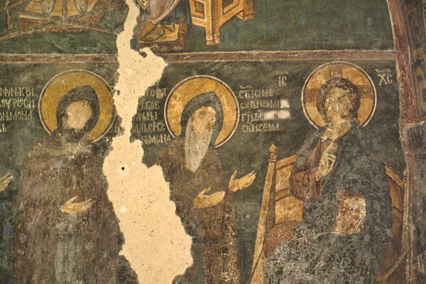 Chapel's south wall: Nemanyic procession and Holy Trinity