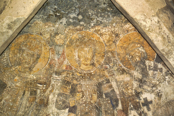 Pillars of St. George Chapel's cross-shaped vault: Serbian Medieval Congresses