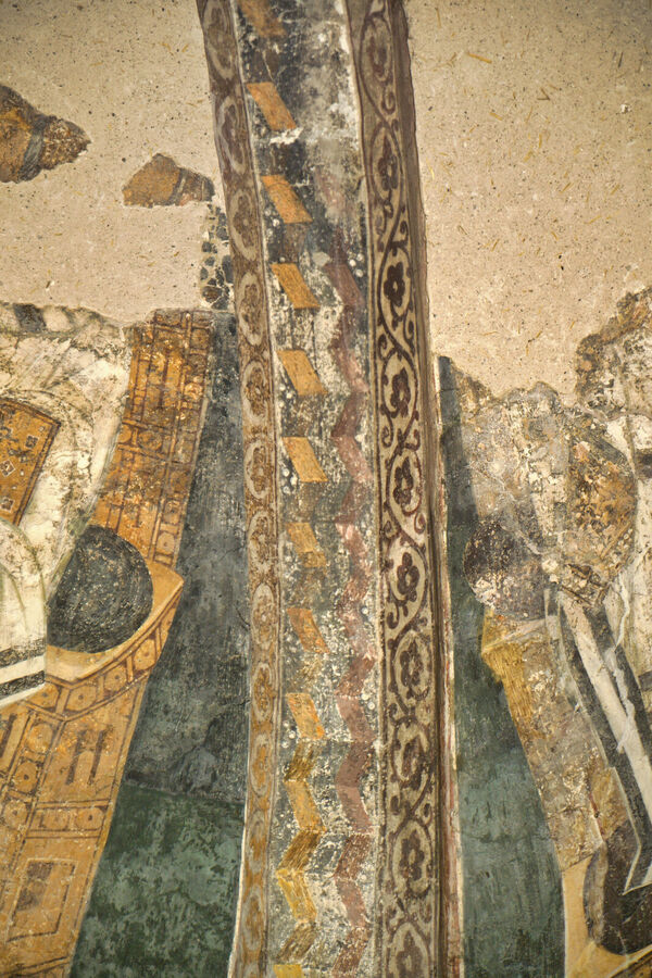 Chapel's cross-shaped vault: Serbian Medieval Congresses