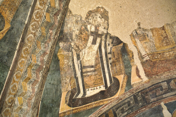 Chapel's cross-shaped vault: Serbian Medieval Congresses